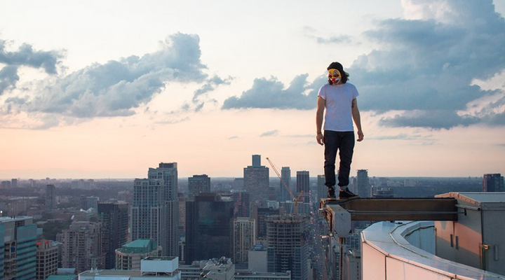 My first lucid dreaming experience went something like this: